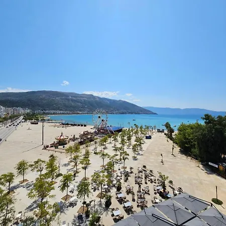 2-bed Seaview *