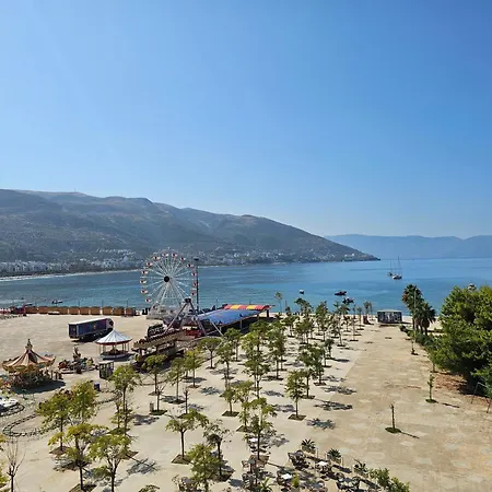 2-bed Seaview 公寓 Vlorë