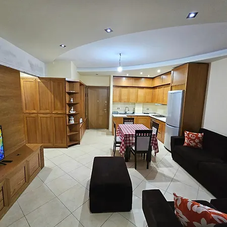 Appartamento 2-bed Seaview Vlorë