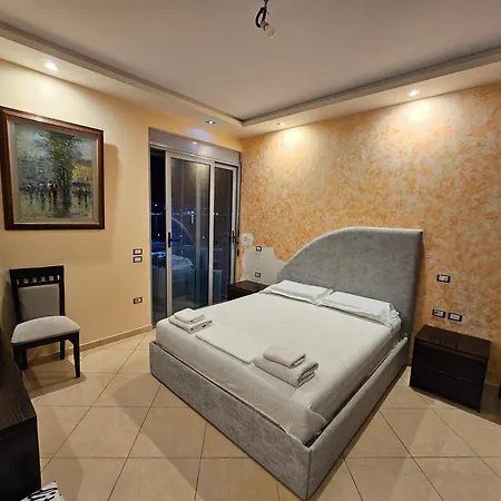 2-bed Seaview *